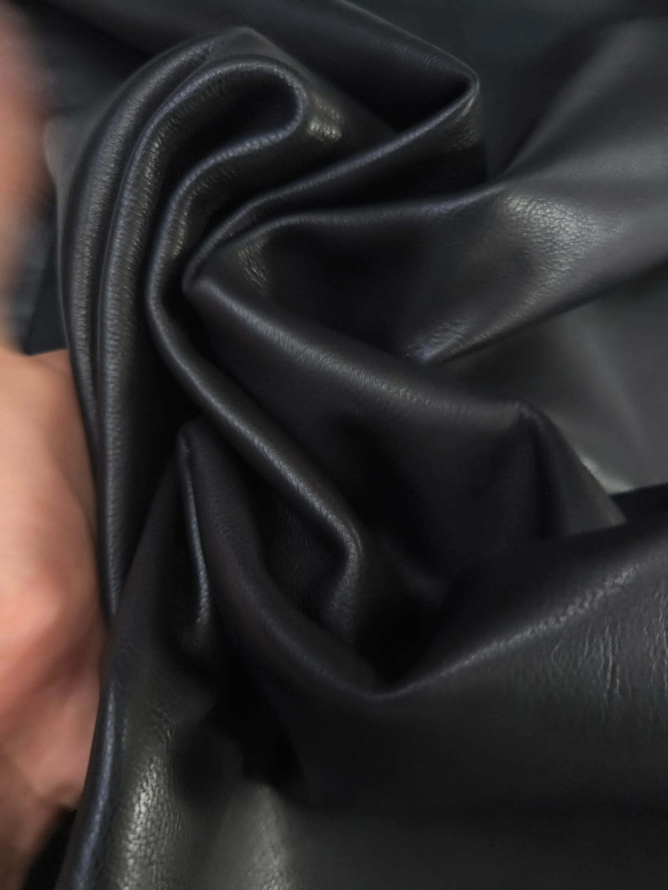 Cow-calf milled leather, Genuine cow leather skin soft and natural, thickness 1,0mm (2 1/2 oz)