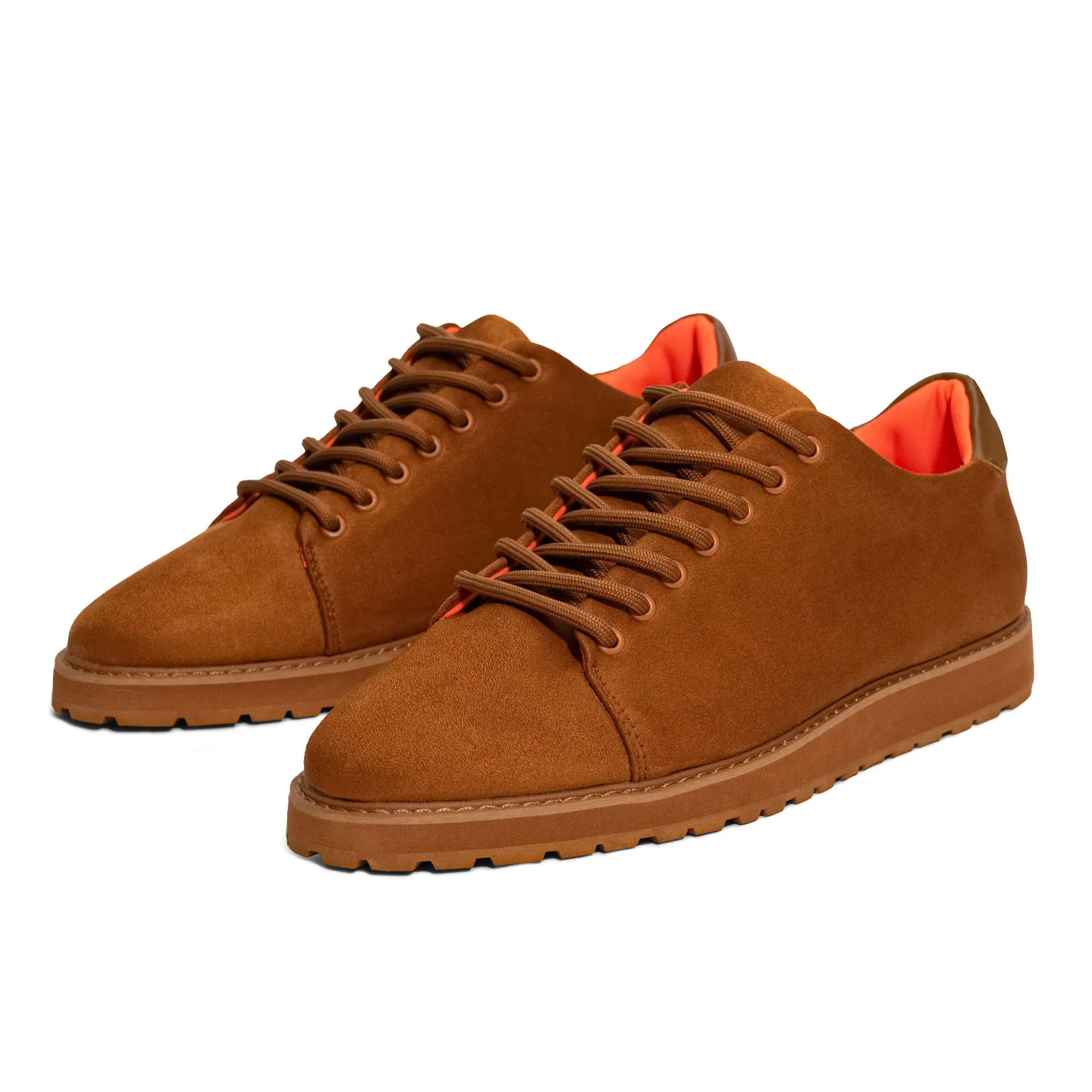 The Muscoby S TAYNO Suede Low Lace Up Sneaker